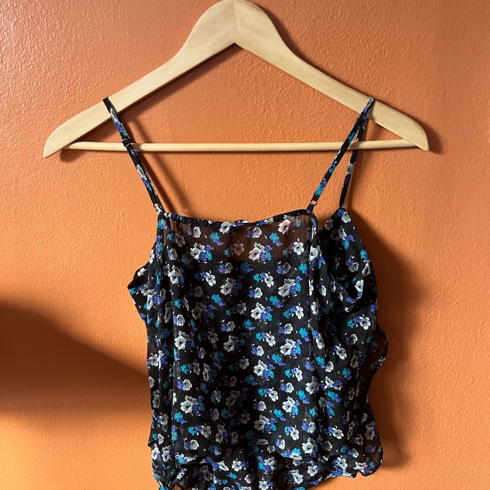 Sheer and Layered Floral Frilly American Eagle Outfitters Tank Top, Size Small - Picture 8 of 8